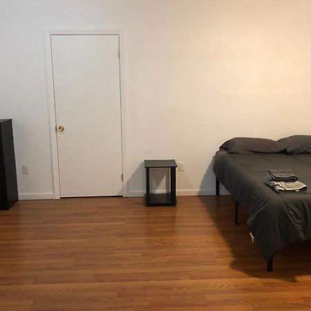 Large And Private Apartment Can Sleep Up To 8 People Comfortably With Direct Nyc Manhattan Train Only 5 Minute Walk Away Elizabeth Extérieur photo